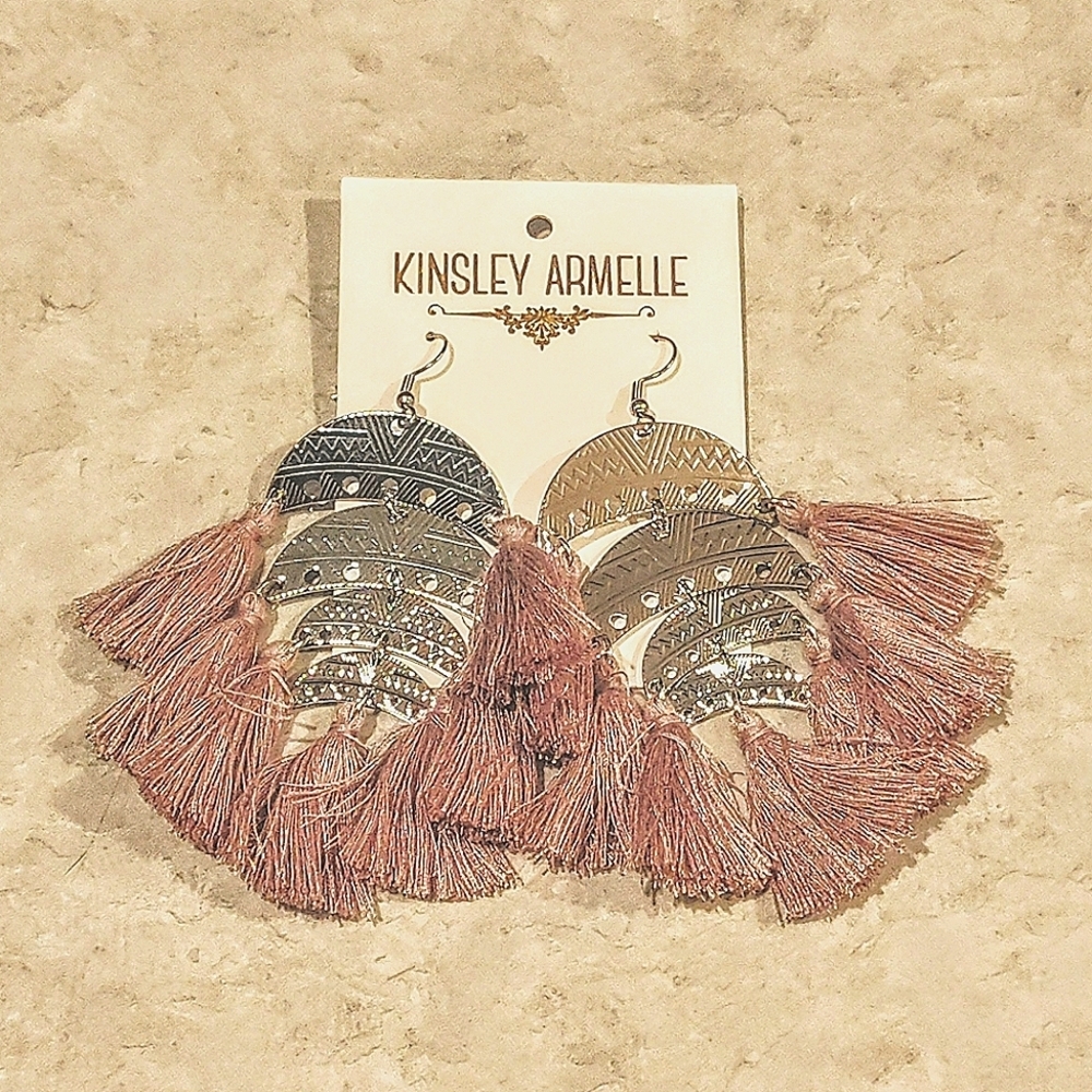 NWT KINSLEY ARMELLE XIMENA COLLECTION SILVER ENGRAVED LAYERED DANGLING EARRINGS
